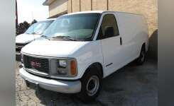 2000 GMC 2500HD Van, Cargo Van, Contractor Truck in Waukegan, IL