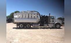 2009 KENWORTH T800 Sewer Trucks, Vacuum Truck, Tanker Truck in Waller, TX