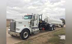 2009 KENWORTH T800 Vacuum Truck, Tanker Truck, Oil Tank Truck in Waller, TX