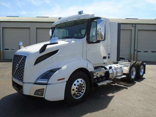 Awesome 30 Volvo Day Cab 2020