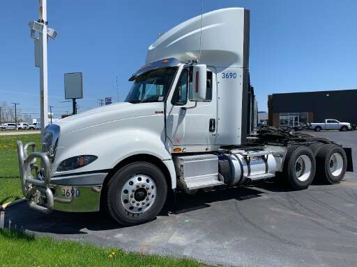 Commercial Truck Trader New And Used Commercial Trucks For Sale
