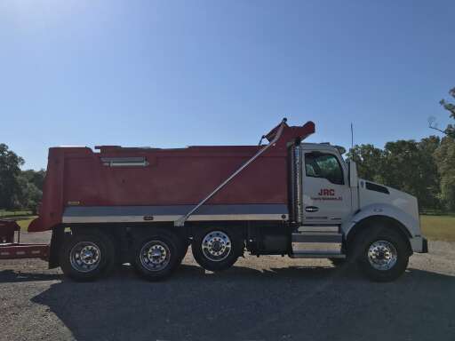 Commercial Truck Trader New And Used Commercial Trucks For Sale