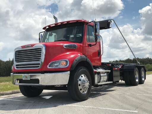 2014 Freightliner BUSINESS CLASS M2 112 Roll Off Truck