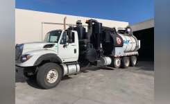 2012 INTERNATIONAL WORKSTAR 7600 Vacuum Truck in Crestwood, IL