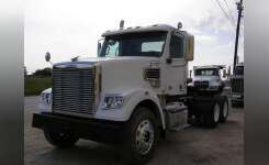 2012 FREIGHTLINER 122 SD Conventional - Day Cab, Cab Chassis, Tractor in Dallas, TX