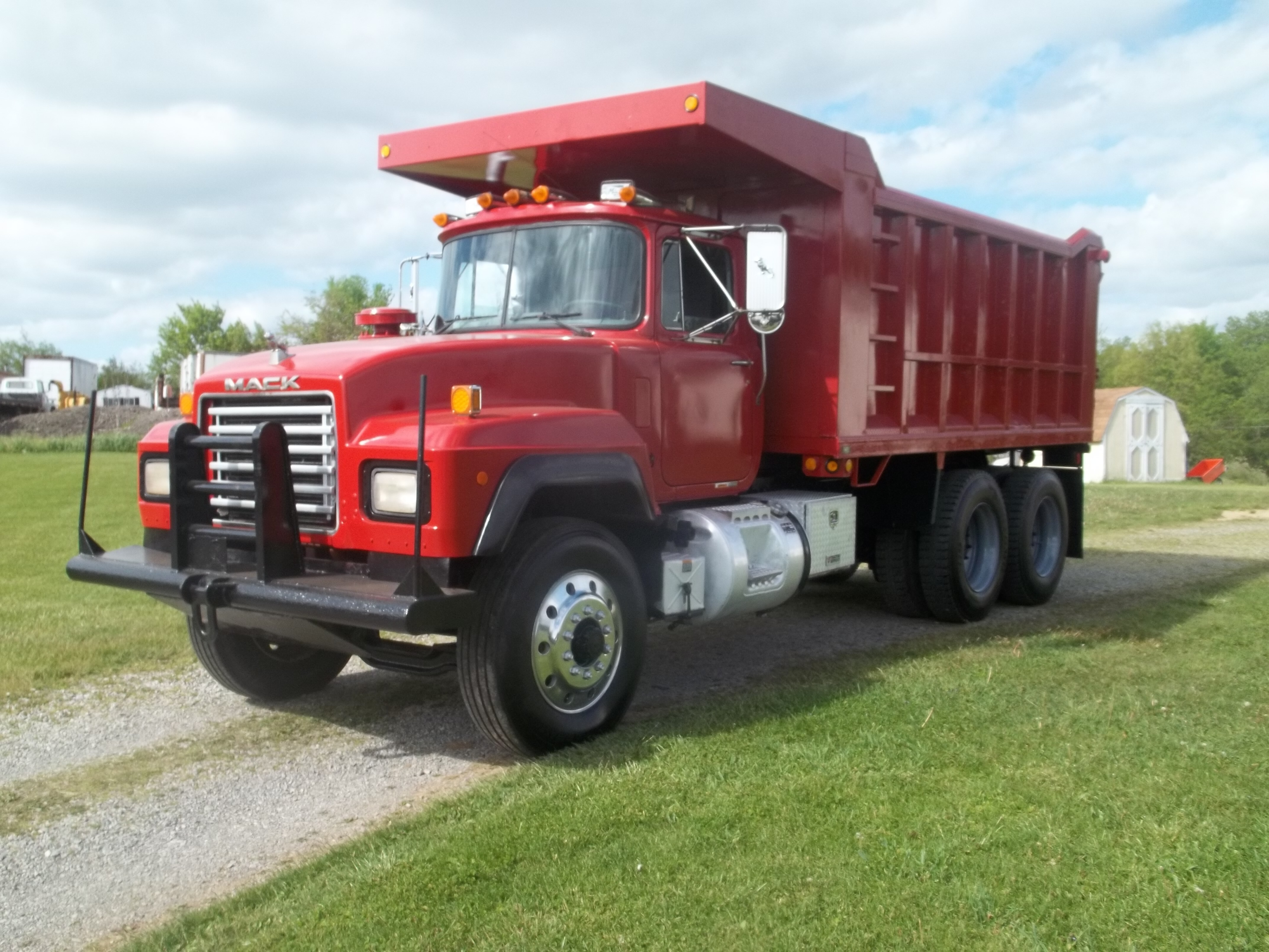 1995 Mack Rd 690 For Sale in Evans City, PA Commercial Truck Trader