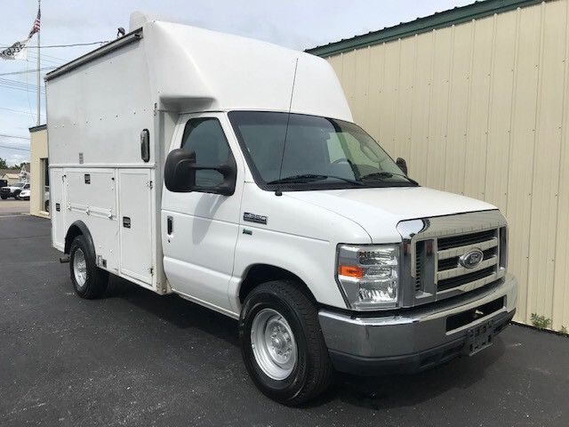 ford e350 cutaway utility van