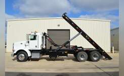 2012 PETERBILT 365 Garbage Truck, Roll Off Truck, Refuse in Waller, TX