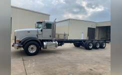 2014 PETERBILT 367 Dump Truck, Mixer Truck, Cab Chassis in Waller, TX