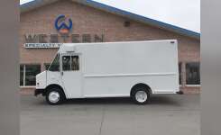 2006 FREIGHTLINER P700 Step Van Stepvan in Braidwood, IL