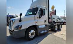 2014 FREIGHTLINER CASCADIA 125 Conventional - Day Cab, Tractor in Fort Wayne, IN