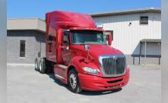 2010 INTERNATIONAL PROSTAR PREMIUM Conventional - Sleeper Truck, Tractor in East Liverpool, OH