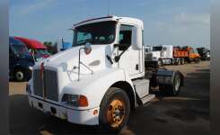 2005 KENWORTH T300 Conventional - Day Cab, Tractor in Covington, TN