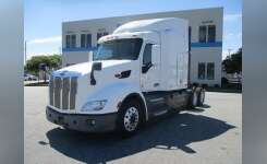 2017 PETERBILT 579 Conventional - Sleeper Truck, Tractor in Spartanburg, SC
