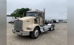 2012 KENWORTH T800 Conventional - Day Cab, Tractor in Ronkonkoma, NY