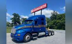 2008 KENWORTH T2000 Conventional - Sleeper Truck, Tractor in Coopersburg, PA