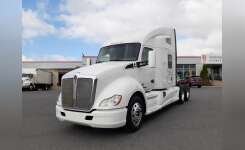 2014 KENWORTH T680 Conventional - Sleeper Truck, Tractor in Coopersburg, PA