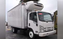 2011 ISUZU NQR Reefer/Refrigerated Truck, Box Truck - Straight Truck in Fort Lauderdale, FL