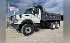 2005 INTERNATIONAL WORKSTAR 7600 Dump Truck in Montgomery City, MO