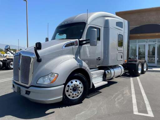2018 KENWORTH T680 Conventional - Sleeper Truck, Tractor in Fontana, CA