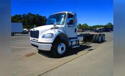 2014 FREIGHTLINER BUSINESS CLASS M2 106 Cab Chassis in Albemarle, NC