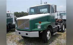 1995 VOLVO WG Conventional - Day Cab, Tractor in Tuscaloosa, AL