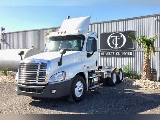 Freightliner For Sale Freightliner Conventional Day Cab Trucks Commercial Truck Trader Freightliner For Sale Freightliner Conventional Day Cab Trucks Commercial Truck Trader