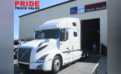 2019 VOLVO VNL64T760 Conventional - Sleeper Truck, Tractor in Monroe, MI