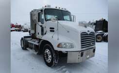 2005 MACK VISION CX612 Conventional - Day Cab, Tractor in Caledonia, NY