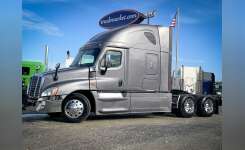 2018 FREIGHTLINER CASCADIA Conventional - Sleeper Truck, Tractor in Olive Branch, MS
