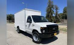 2014 FORD ECONOLINE Conventional - Day Cab, Pickup Truck, Tractor in North Hills, CA