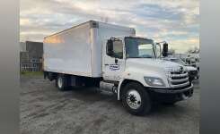 2014 HINO 258 Box Truck - Straight Truck in West Sacramento, CA