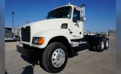 2006 MACK GRANITE CV713 Conventional - Day Cab, Tractor in Houston, TX