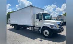 2014 HINO 258 Box Truck - Straight Truck in Medley, FL