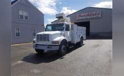 1997 VERSALIFT VST4000I Bucket Truck - Boom Truck in Duncansville, PA