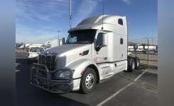 2021 PETERBILT 579 Conventional - Sleeper Truck, Tractor in Fontana, CA