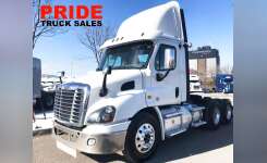 2018 FREIGHTLINER CASCADIA 126 Conventional - Day Cab, Tractor in Fontana, CA