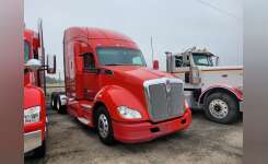 2018 KENWORTH T680 Conventional - Sleeper Truck, Tractor in Bakersfield, CA