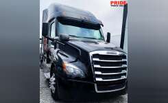 2018 FREIGHTLINER CASCADIA 126 Conventional - Sleeper Truck, Tractor in Fontana, CA