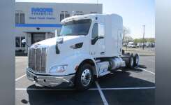 2017 PETERBILT 579 Conventional - Sleeper Truck, Tractor in Spartanburg, SC