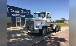 1991 FREIGHTLINER FLD112 Conventional - Day Cab, Tractor in Des Moines, IA