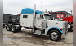 2004 PETERBILT 379 Conventional - Sleeper Truck, Tractor in Houston, TX