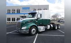 2017 PETERBILT 579 Conventional - Sleeper Truck, Tractor in Spartanburg, SC