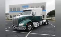 2017 PETERBILT 579 Conventional - Sleeper Truck, Tractor in Spartanburg, SC