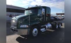 2017 MACK CXU613 Conventional - Sleeper Truck, Tractor in Bolingbrook, IL