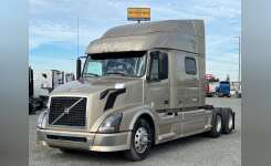 2011 VOLVO VNL730 Conventional - Sleeper Truck, Tractor in Lathrop, CA