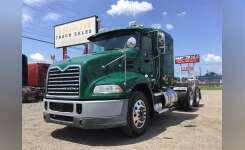 2017 MACK CXU613 Conventional - Sleeper Truck, Tractor in Jacksonville, FL