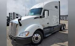 2019 KENWORTH T680 Conventional - Sleeper Truck, Tractor in Byron Center, MI