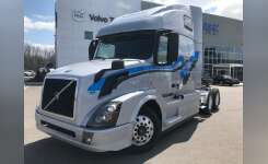 2018 VOLVO VN 630 Conventional - Sleeper Truck, Tractor in Romulus, MI