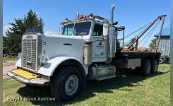 1981 FREIGHTLINER COLUMBIA Conventional - Day Cab, Tractor in Bazine, KS